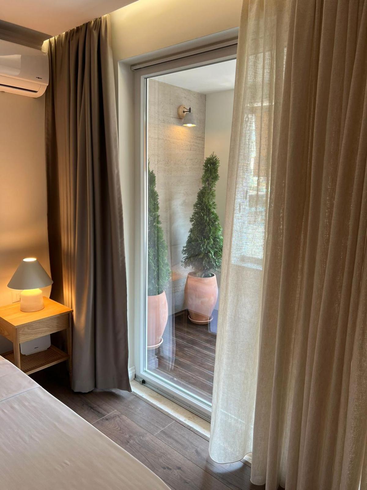 Anna'S Blloku Apartment Тирана Екстер'єр фото