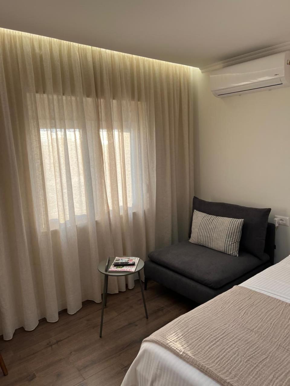 Anna'S Blloku Apartment Тирана Екстер'єр фото